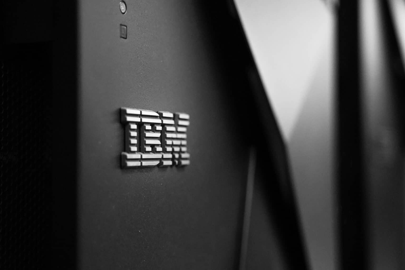 IBM change sa stratégie de recrutement au profit de l'IA